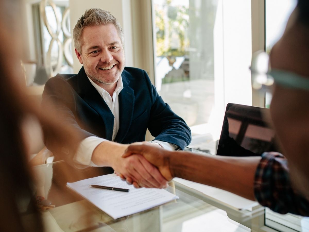 Commercial property owner bridging a maturing facility while a refinance completes